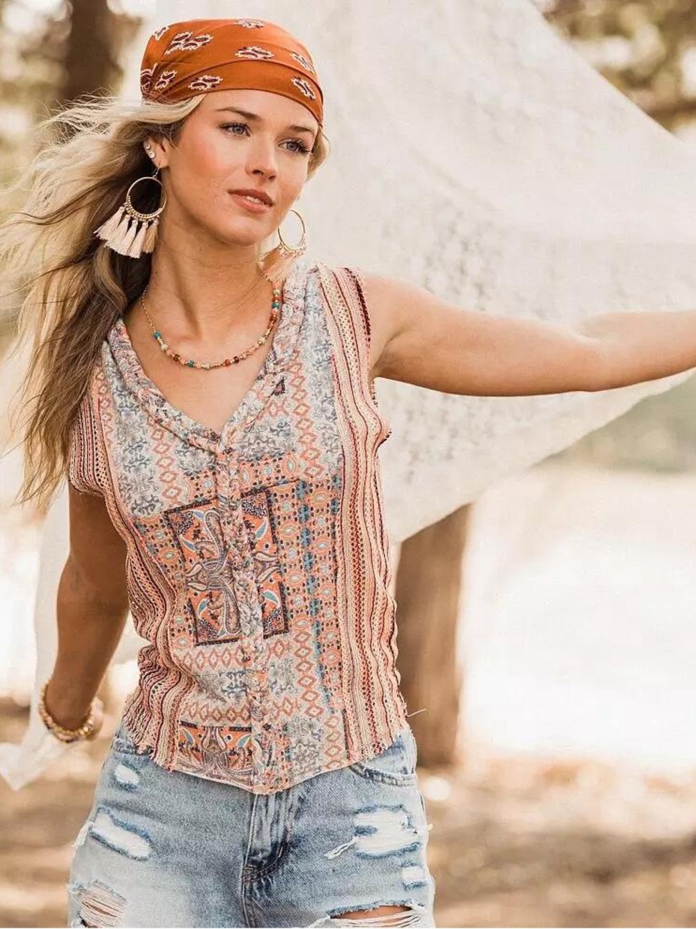 New Gimmicks by BKE Sleeveless Boho Print Tank
